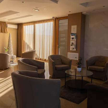 Nelton Hotel 3*