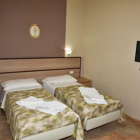 Hotel Nelton 3*